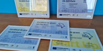 Semnarea contractelor și înmânarea certificatelor de grant